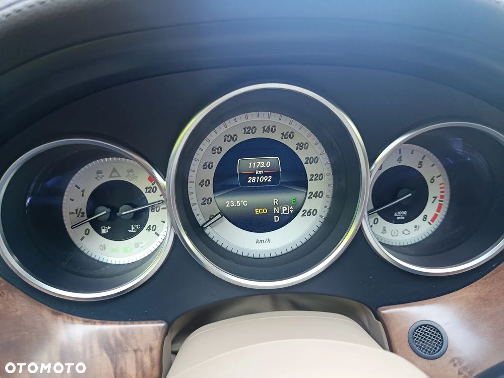 Mercedes-Benz CLS 500 4Matic 7G-TRONIC - 26