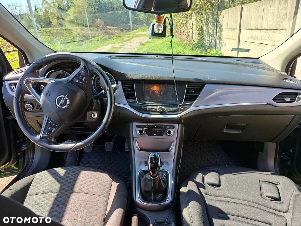 Opel Astra 1.4 T Enjoy - 10