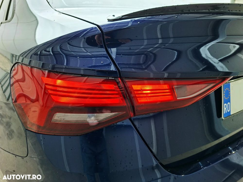 Audi A3 2.0 35 TDI S tronic Sport - 30