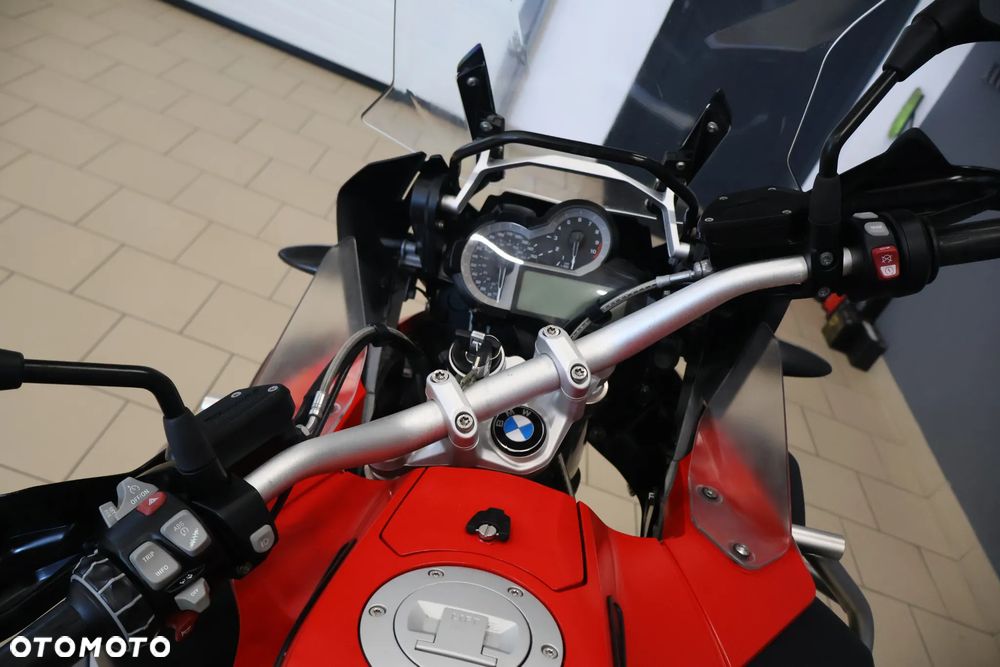 BMW R - 8