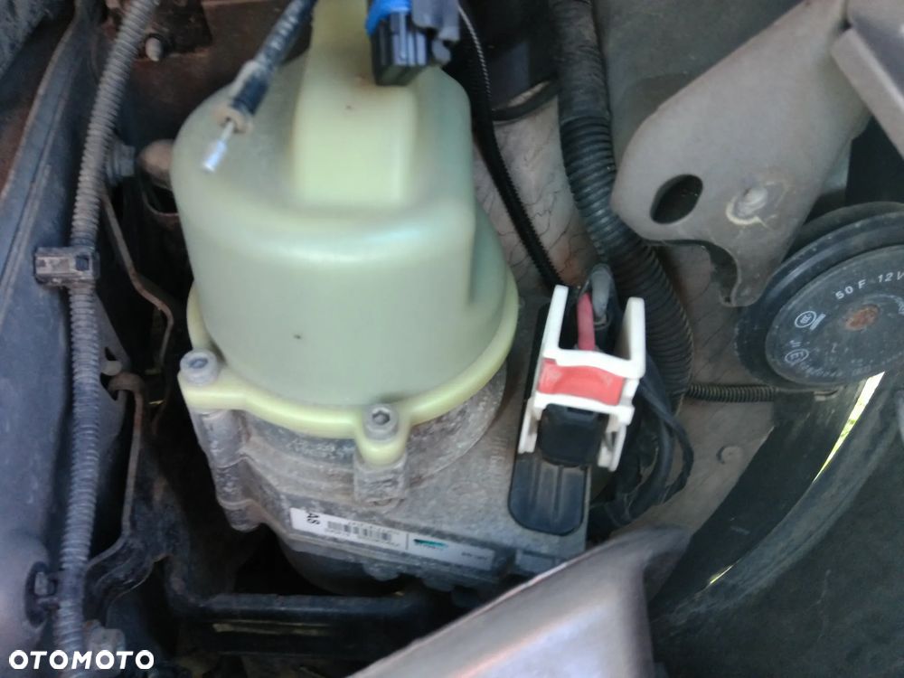 DACIA DUSTER I POMPA WSPOMAGANIA 4911 083 00R  PRZEWOD WSPOMAGANIA MAGLOWNICA CZESCI PYTAC - 2