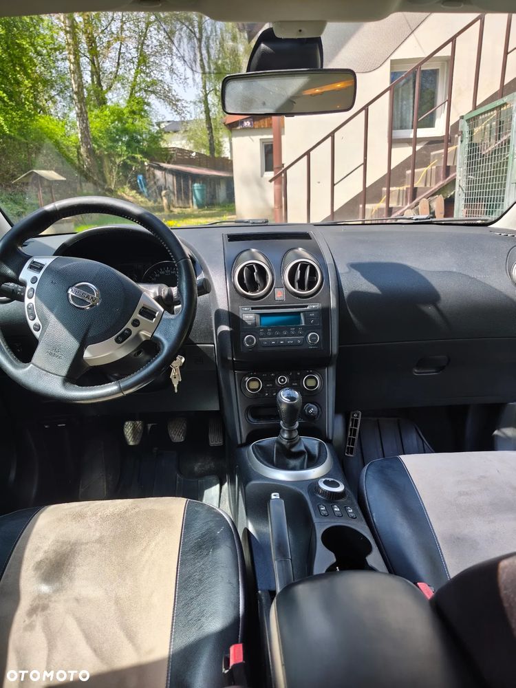 Nissan Qashqai 2.0 dCi 4 x 4 DPF I-Way - 4