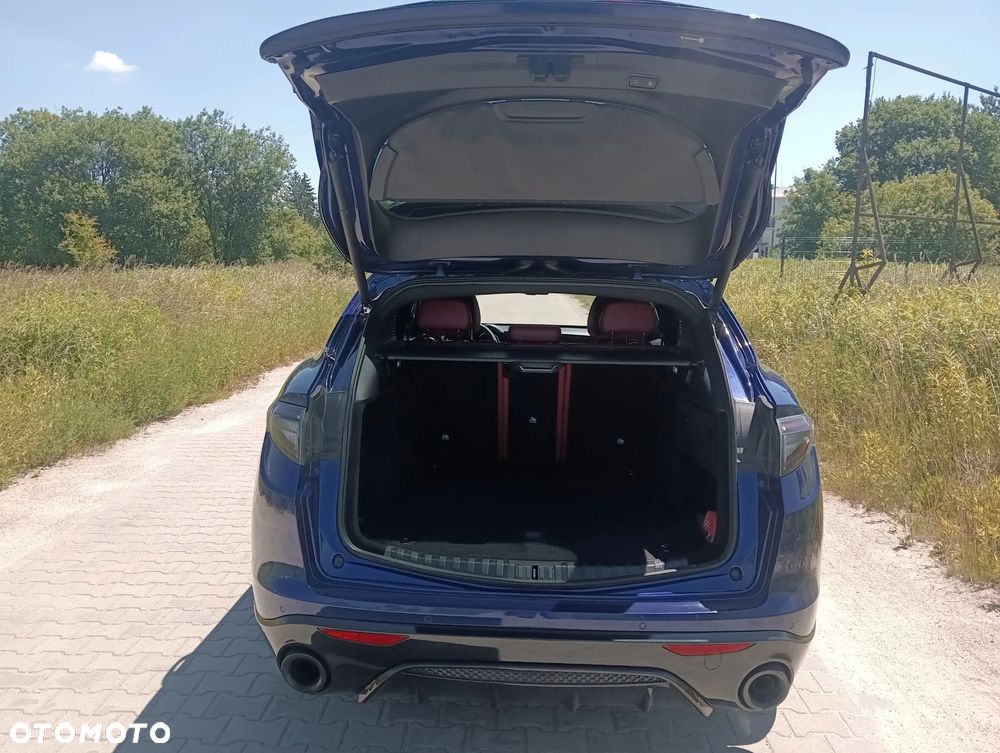 Alfa Romeo Stelvio 2.0 Turbo TI Q4 - 13