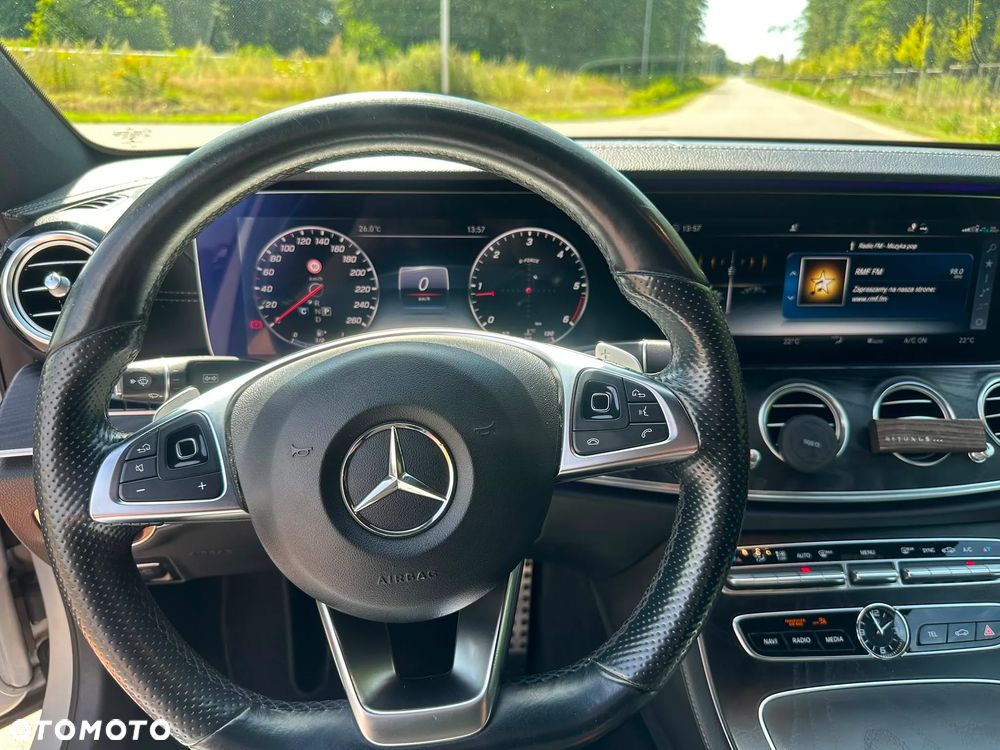 Mercedes-Benz Klasa E - 13