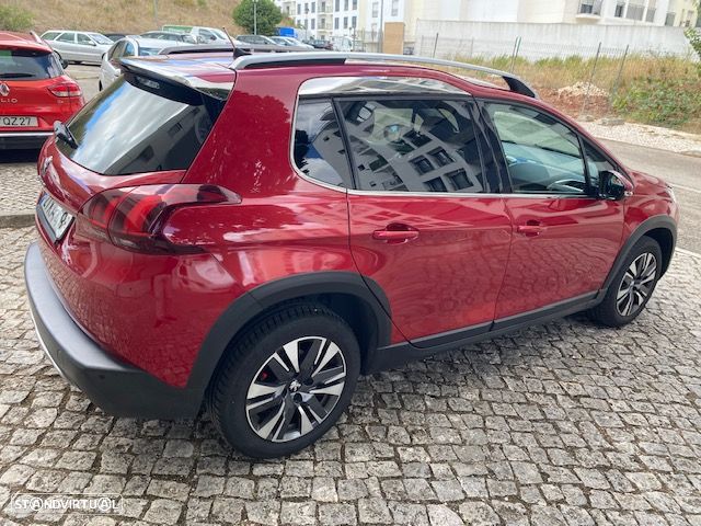 Peugeot 2008 1.2 PureTech Allure - 13