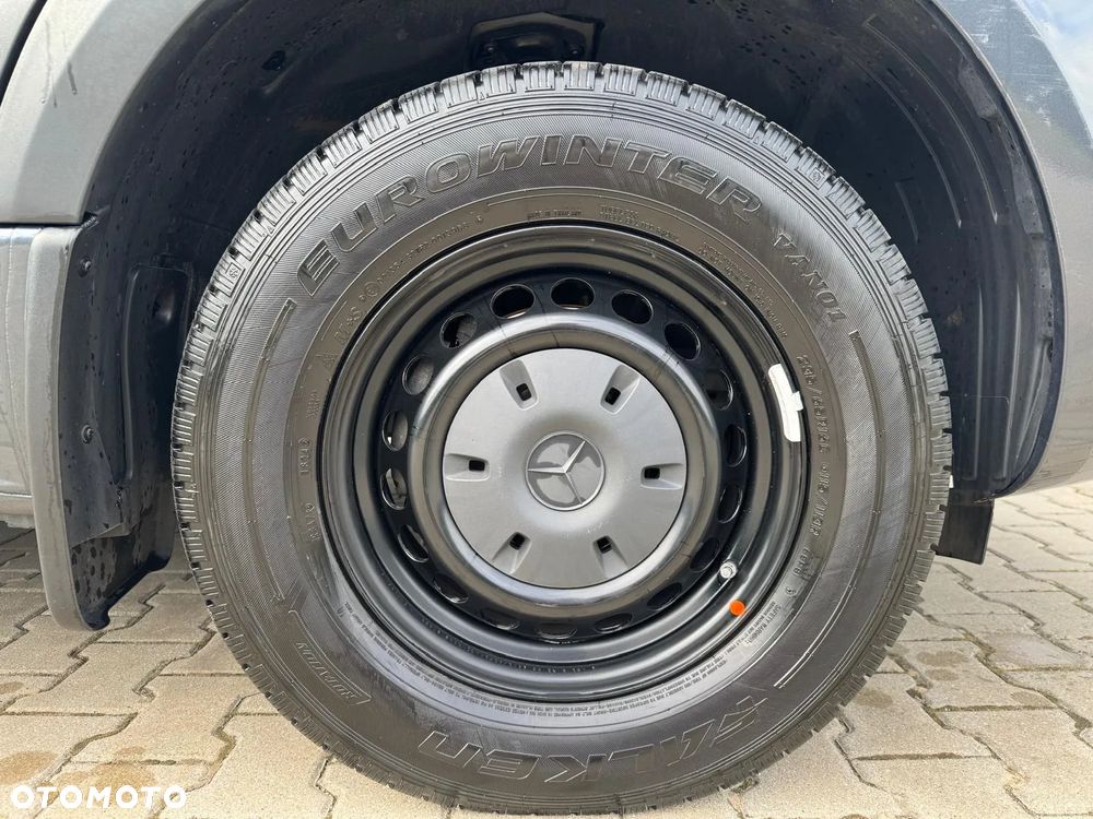 Mercedes-Benz Sprinter 319 - 14