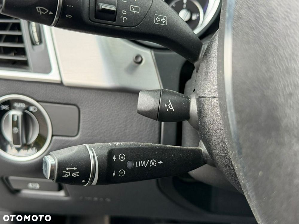 Mercedes-Benz ML - 14