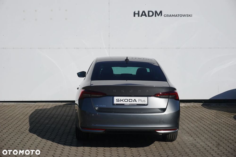Skoda Octavia 1.5 TSI mHEV Selection DSG - 8