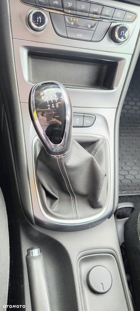 Opel Astra 1.4 T Enjoy - 9