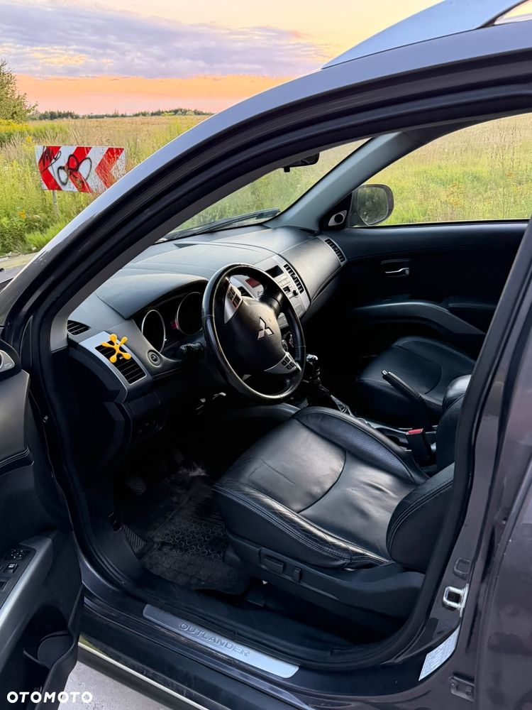 Mitsubishi Outlander 2.0 DID Instyle - 10