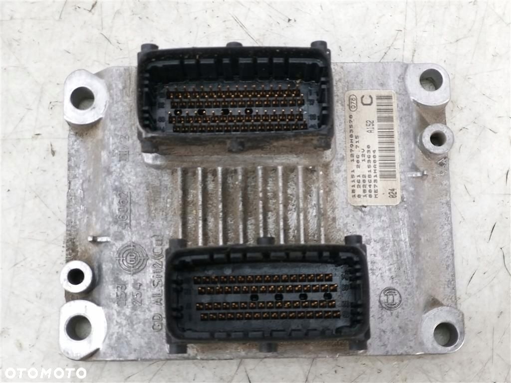 Komputer sterownik silnika Alfa Romeo 147 1.6B 00468153630 0261206715 - 1