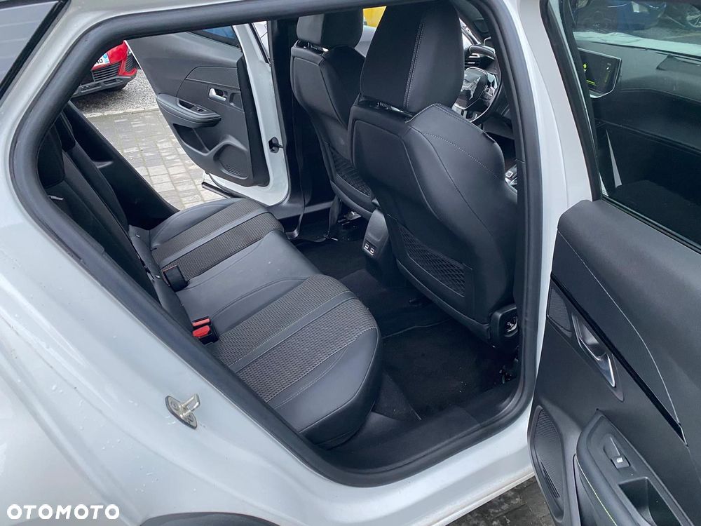 Peugeot 2008 1.5 BlueHDi GT Pack S&S EAT8 - 10