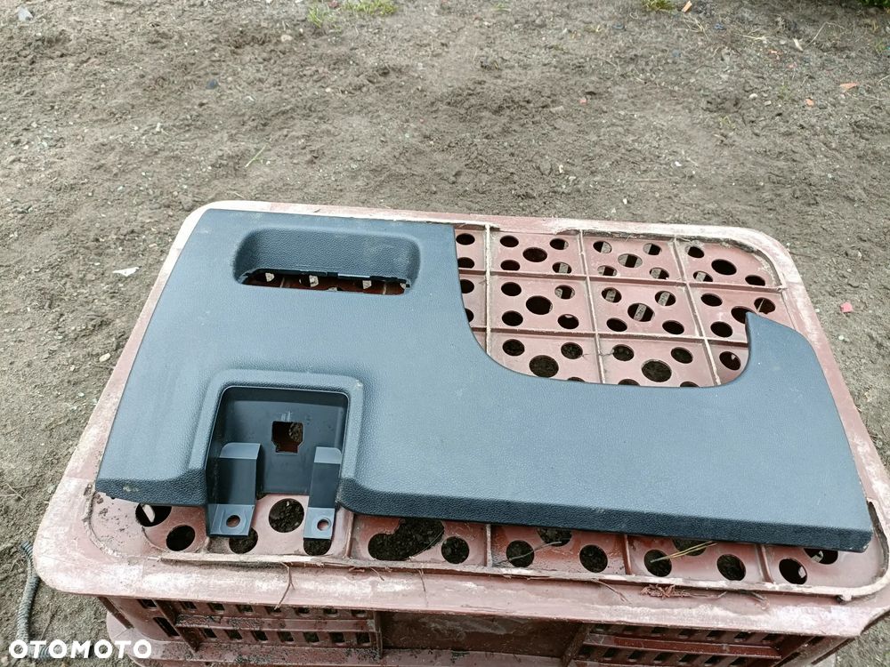 KADJAR osłona deski bezpieczników EU - 1