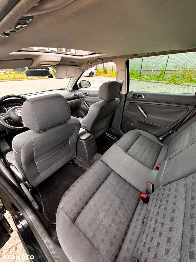 Volkswagen Passat - 9