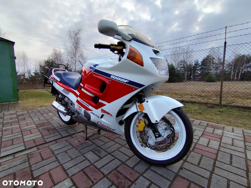 Honda CBR - 17