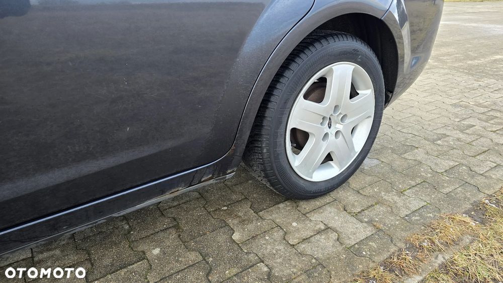 Ford Focus 1.6 Ti-VCT Ghia - 17