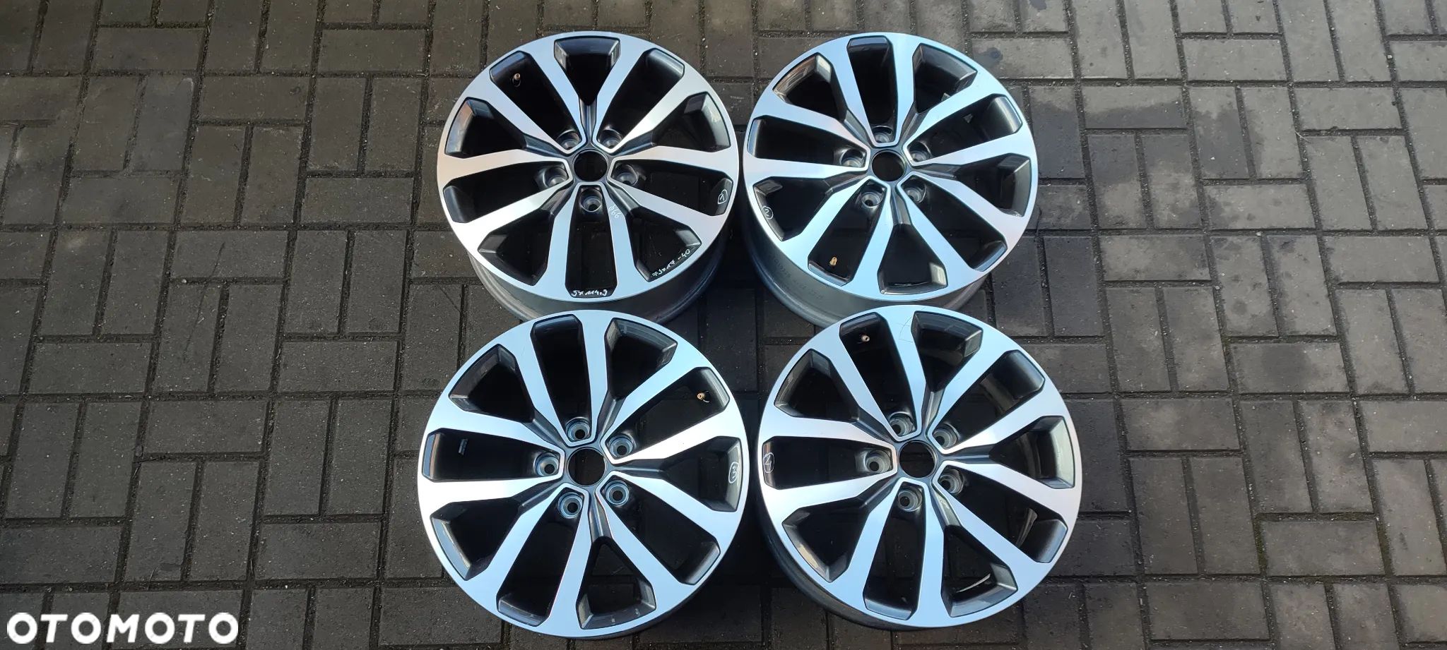 FELGI 403004615R 5x114,3 7Jx7 CALI ET40 RENAULT KAPTUR KADIAR MEGANE III SCENIC TALISMAN QASHAI KOMPLET 4 SZTUKI - 1