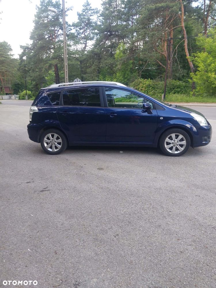 Toyota Verso - 4