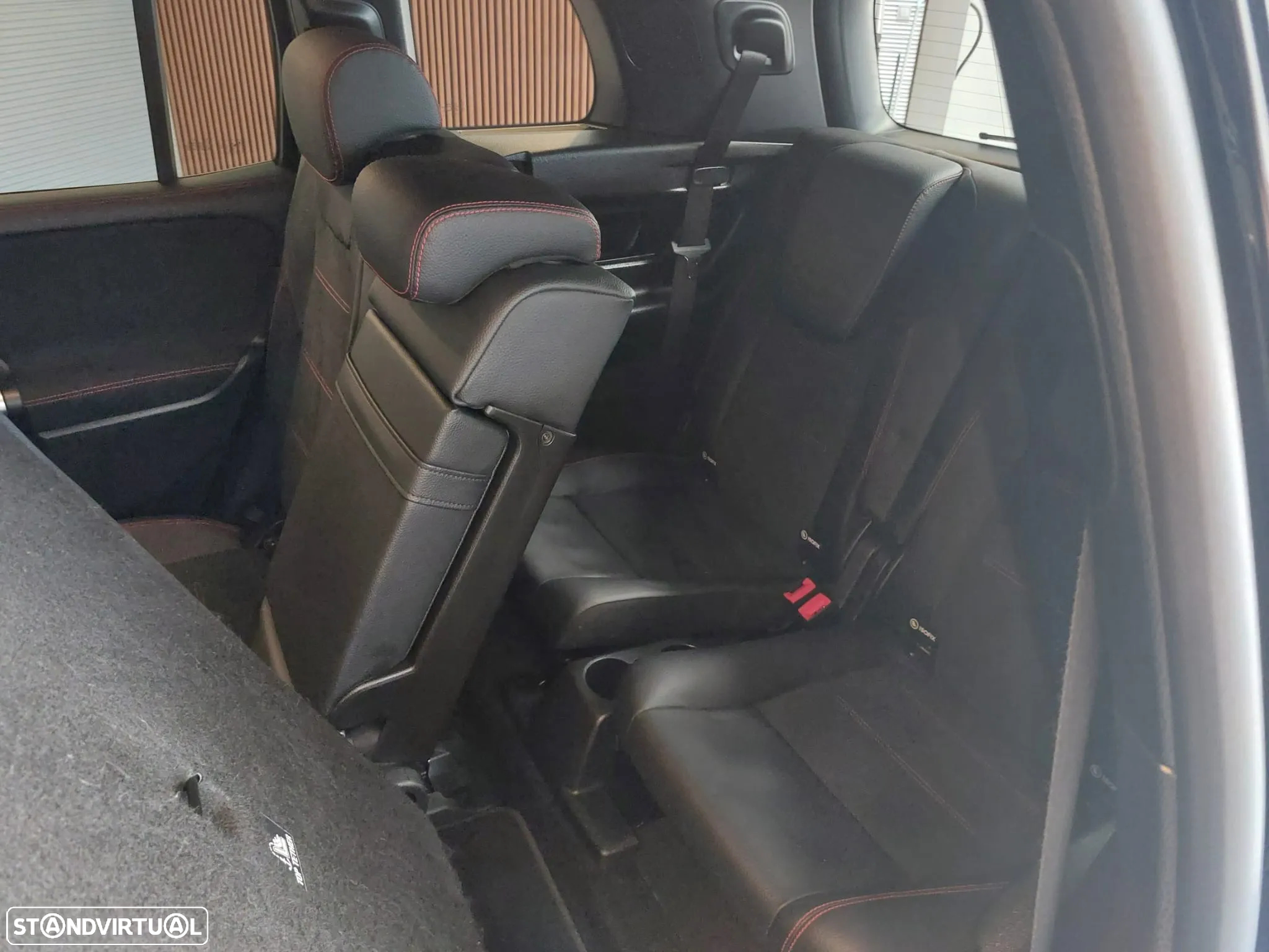 Mercedes-Benz GLB 200 AMG Line - 14