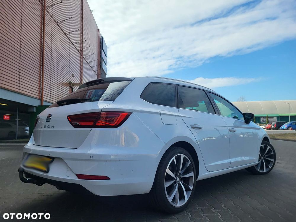 Seat Leon Sportstourer 2.0 TDI Start&Stop DSG XCELLENCE - 5