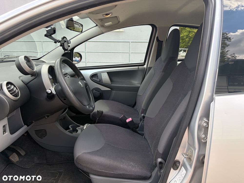 Peugeot 107 1.0 Trendy 2-Tronic - 7