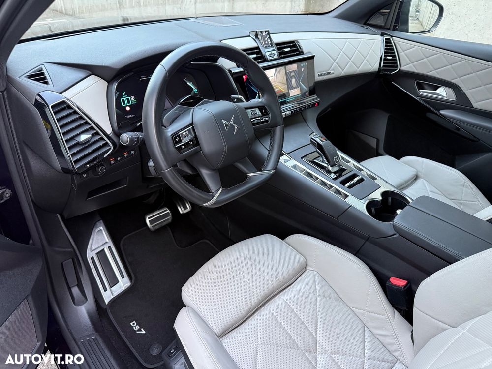 DS Automobiles DS 7 Crossback 4x4 300 RIVOLI - 22