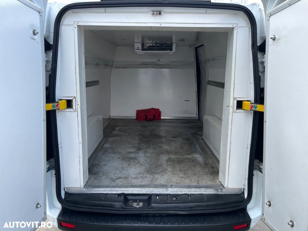 Ford Transit Custom - 11