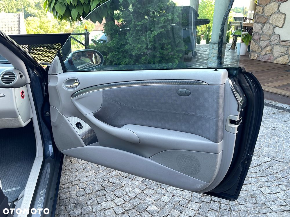 Mercedes-Benz CLK - 23