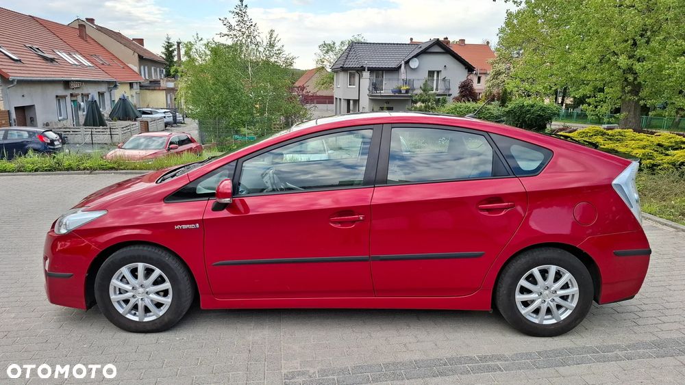Toyota Prius (Hybrid) Comfort - 2