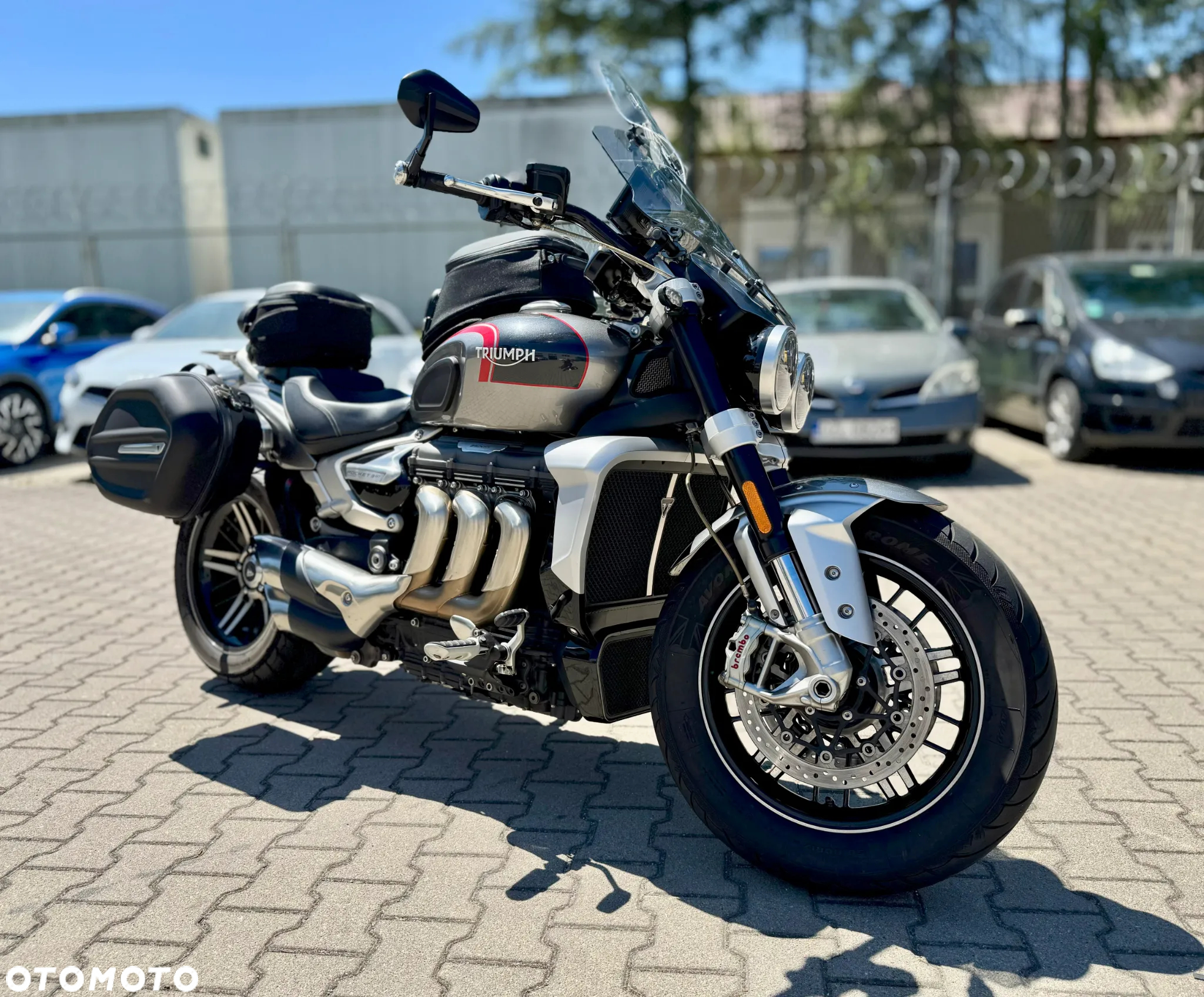 Triumph Rocket - 3