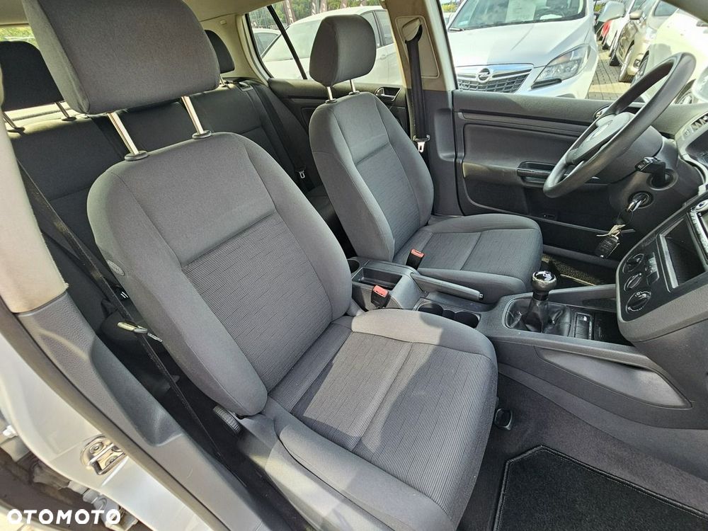 Volkswagen Golf 1.9 TDI DPF Edition - 10