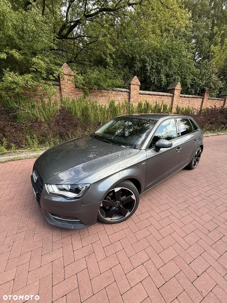 Audi A3 Sportback 1.6 TDI (clean diesel) S tronic Attraction - 17
