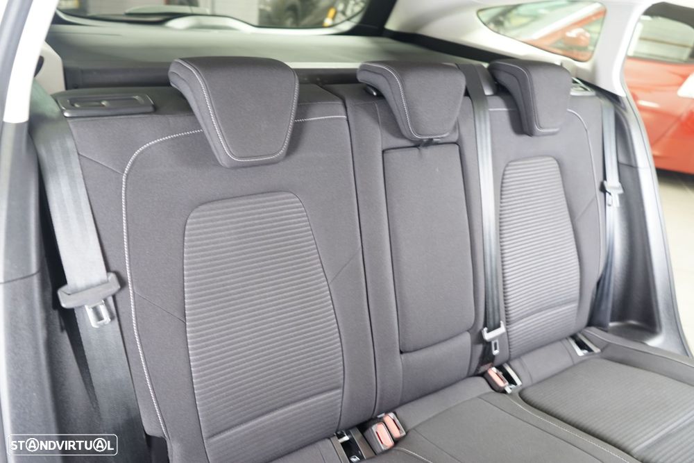 Ford Focus SW 1.5 TDCi EcoBlue Business - 40