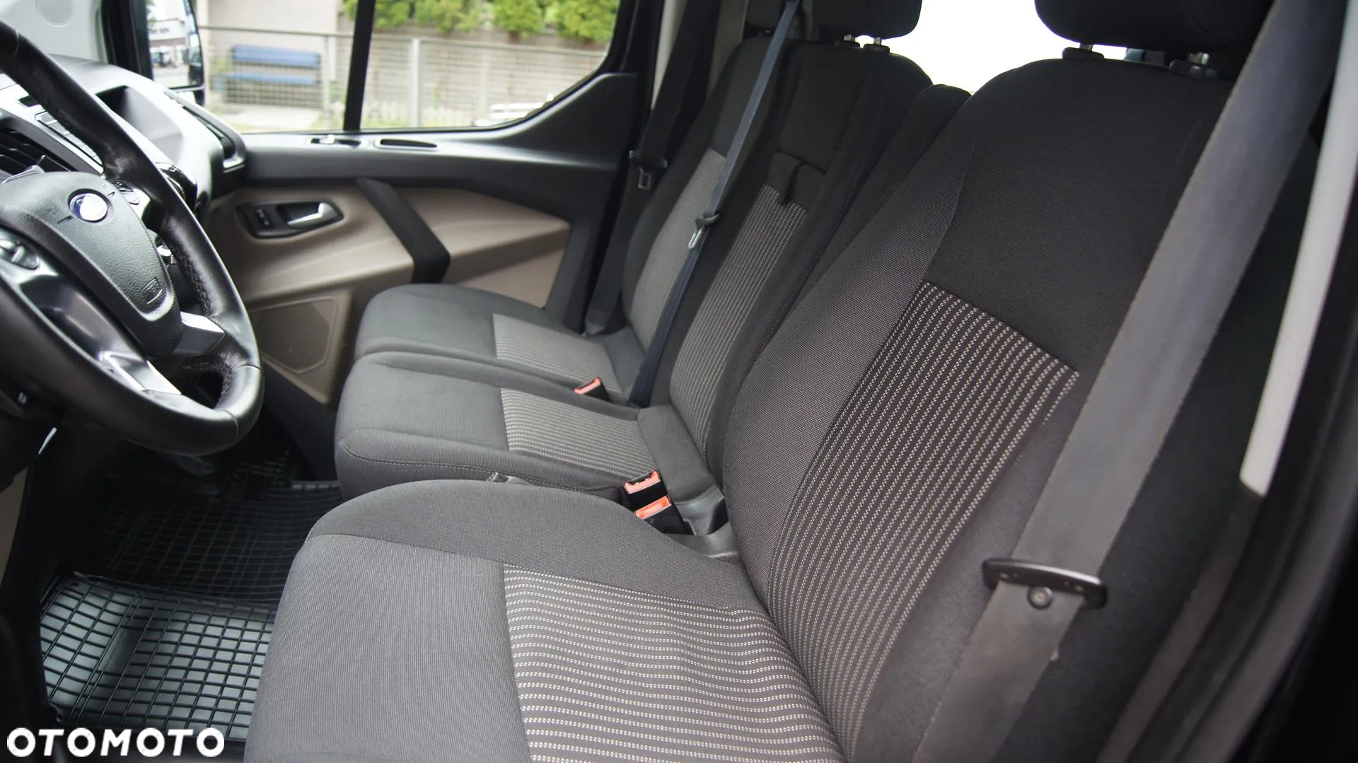 Ford Transit Custom 310 L2H1 Limited - 10