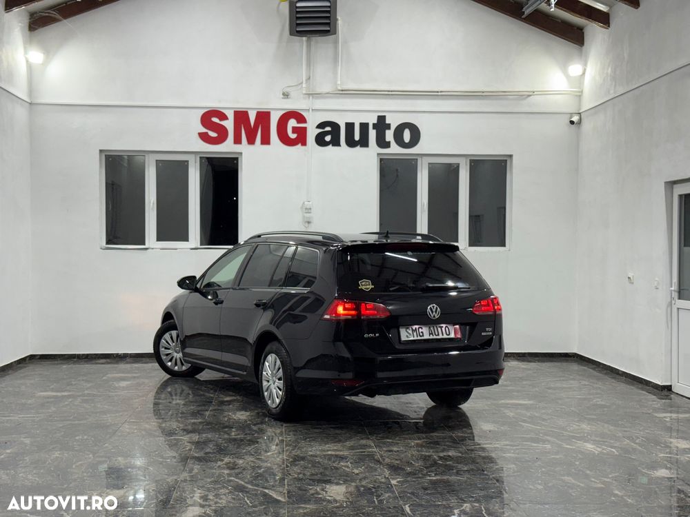 Volkswagen Golf 1.6 TDI BlueMotion Technology DPF Comfortline - 3
