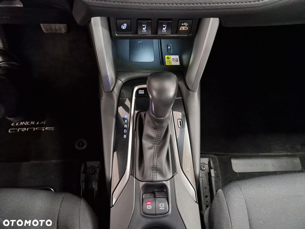 Toyota Corolla Cross 2.0 Hybrid Style - 18