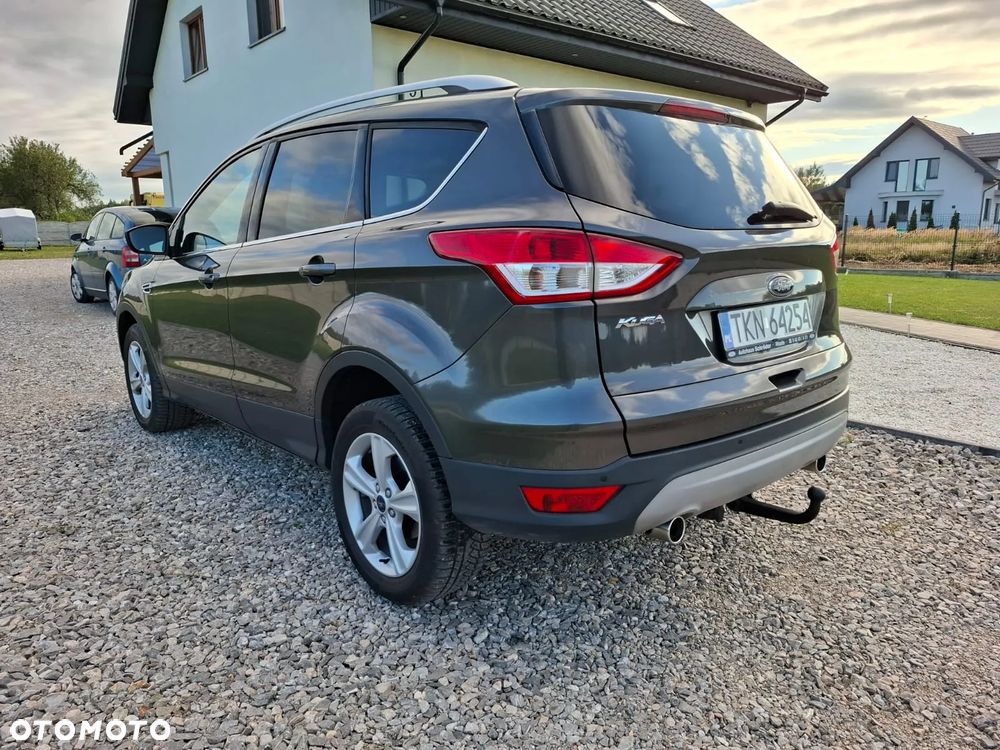 Ford Kuga 2.0 TDCi AWD Titanium - 4