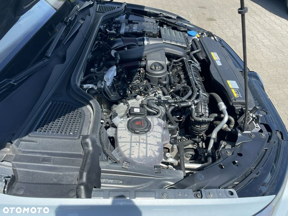 Volkswagen Golf 1.5 eTSI mHEV Life DSG - 22