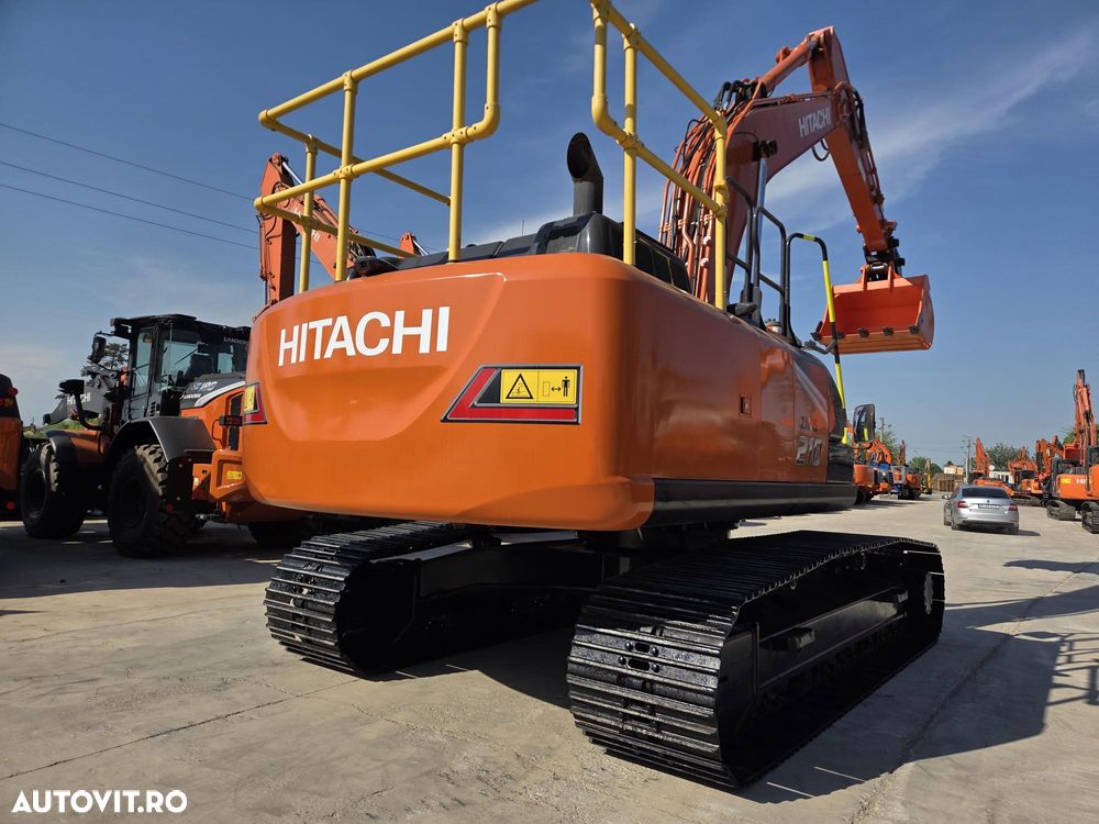 Hitachi ZX210LC-7, 2023, 3.088h, CUPLA RAPIDA, cupa NOUA 1,3mc, Masa operationala 23,4 tone, 3 camere, ad sapare 7m, 3 pompe hidr HITACHI, antifurt, ISUZU, ridica 13t, lant 90% ok, consum 12l/h, posibilitatea leasing 4 ani, CA NOU-PROMOTIE 109.900 Eur+Tva - 3