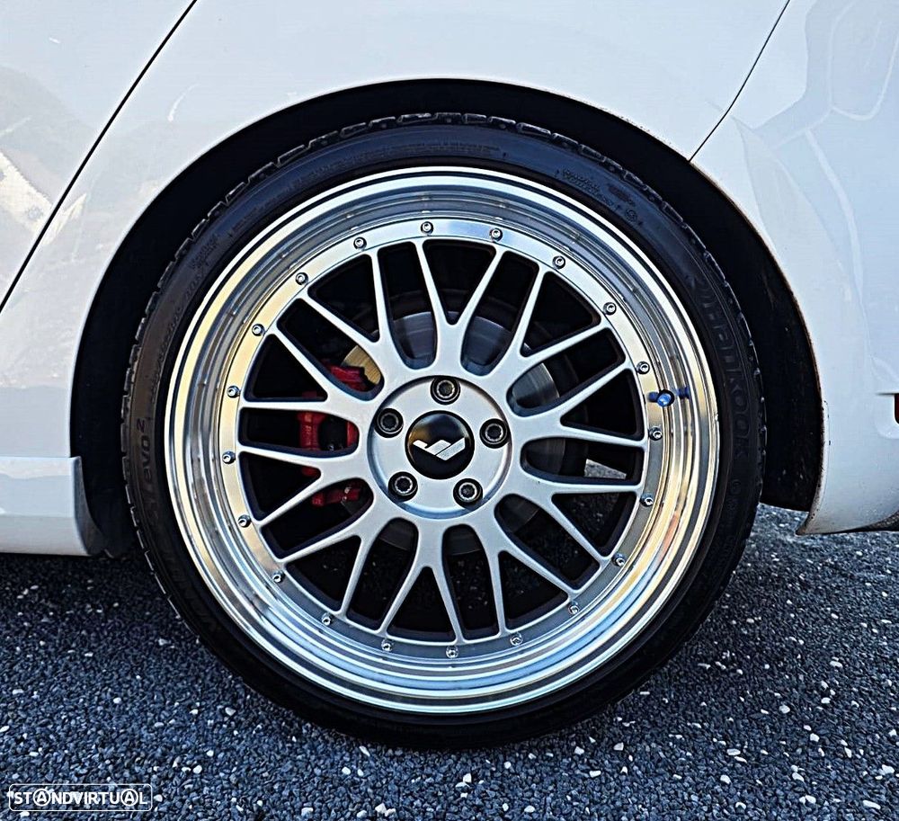 VW Golf 2.0 TSi GTI EDITION 35 DSG - 22