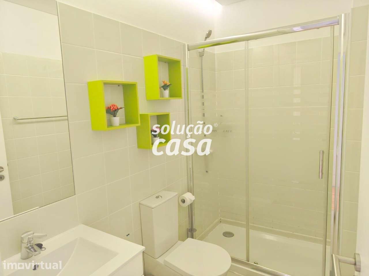 T0 Totalmente Equipado junto ao Metro da Trindade – Porto - Grande imagem: 4/18