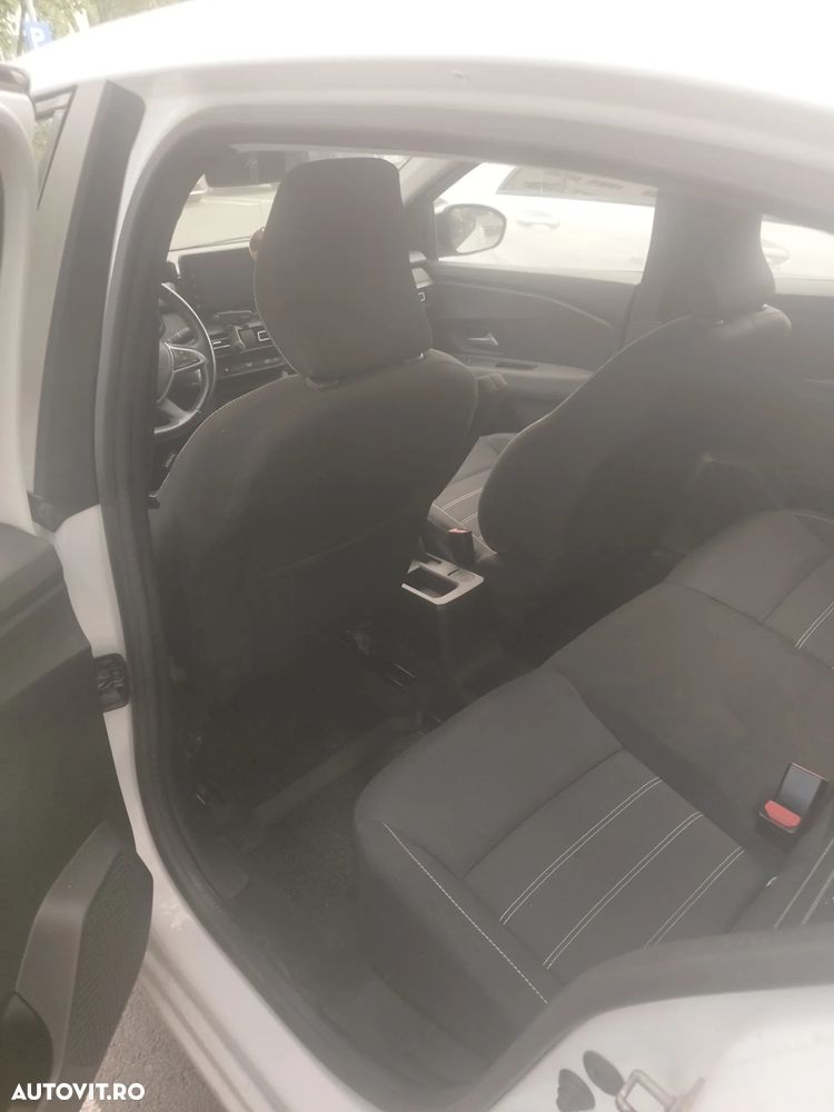 DACIA Logan 2023 — imagine 5