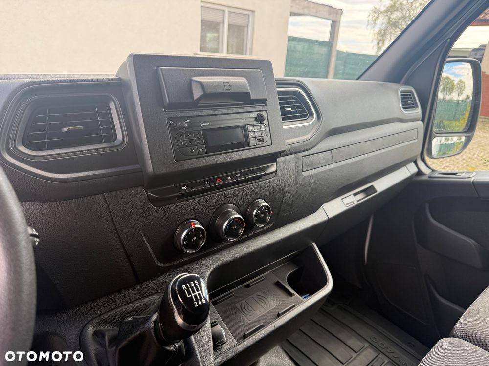Renault Master - 24