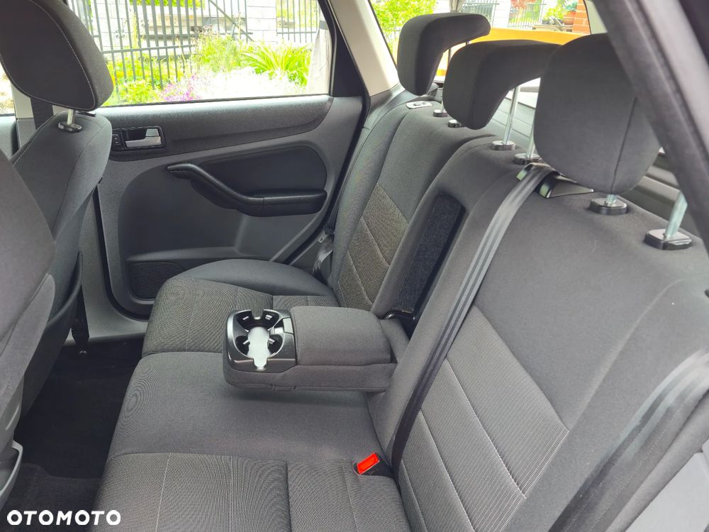 Ford Focus 1.8 Titanium - 21