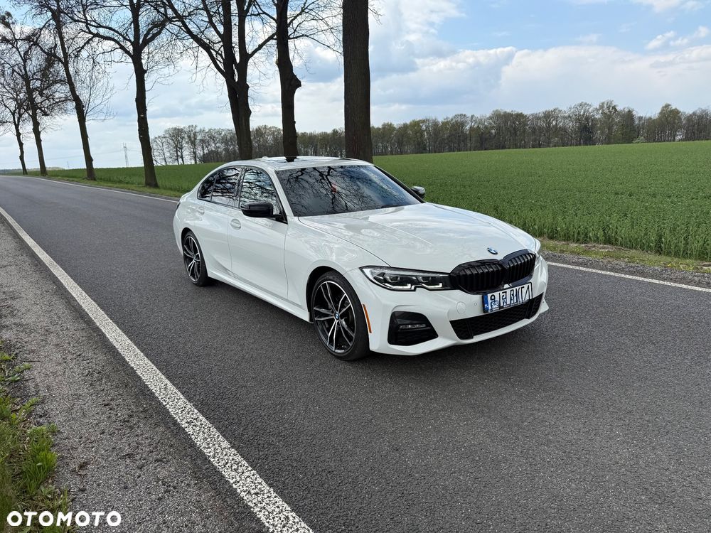 BMW Seria 3 330i xDrive M Sport - 21
