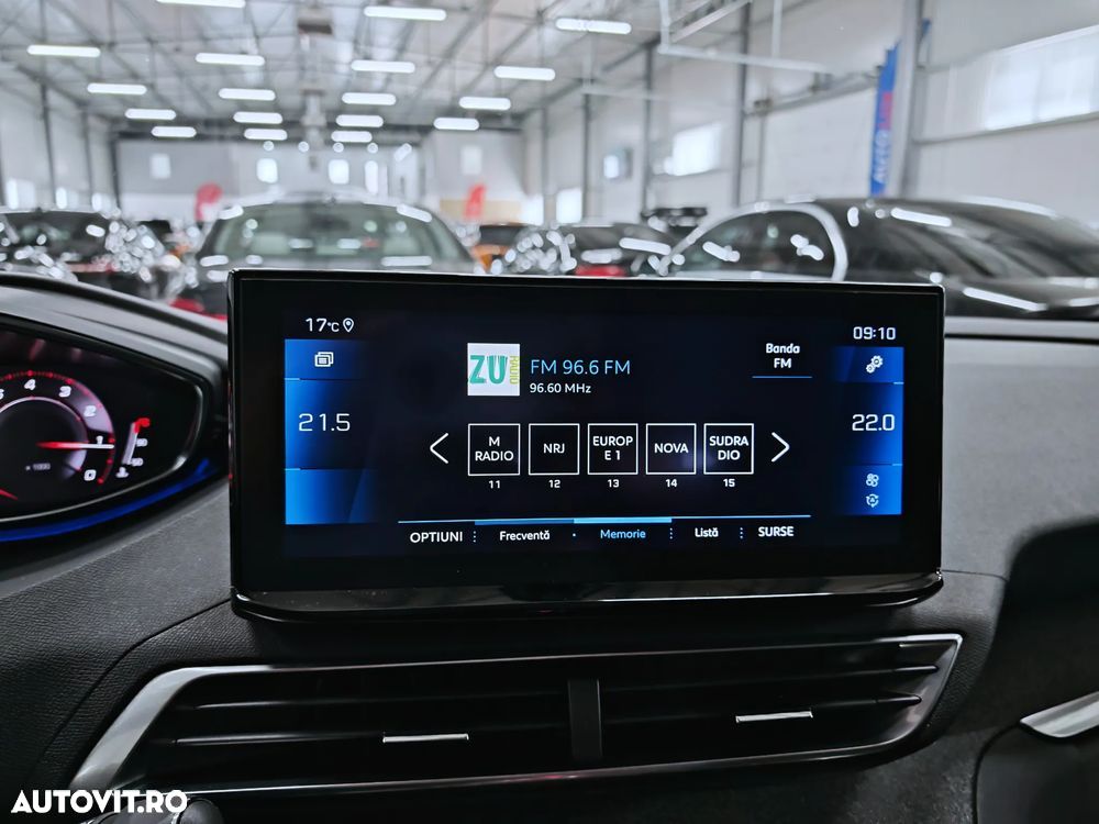 Peugeot 3008 1.2 PureTech 130 EAT8 Allure Pack - 22