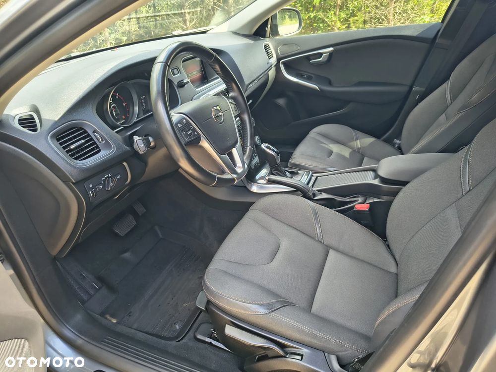 Volvo V40 Cross Country D3 Geartronic Momentum - 16