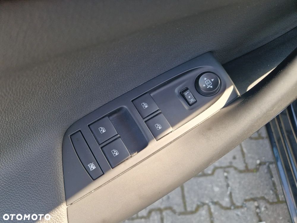 Opel Astra 1.2 T Ultimate S&S - 11