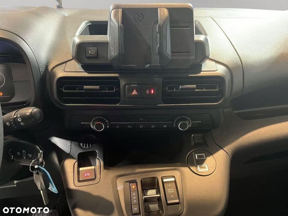 Opel Combo Van XL 130KM AT8 - 15