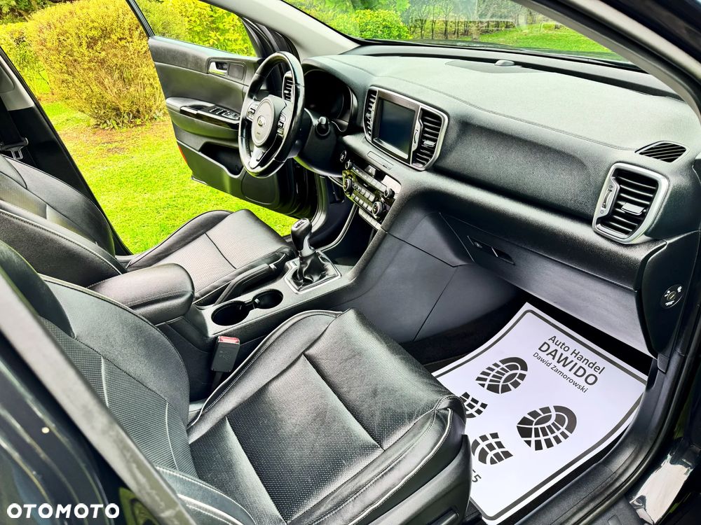 Kia Sportage 1.6 GDI 2WD Dream-Team Edition - 30